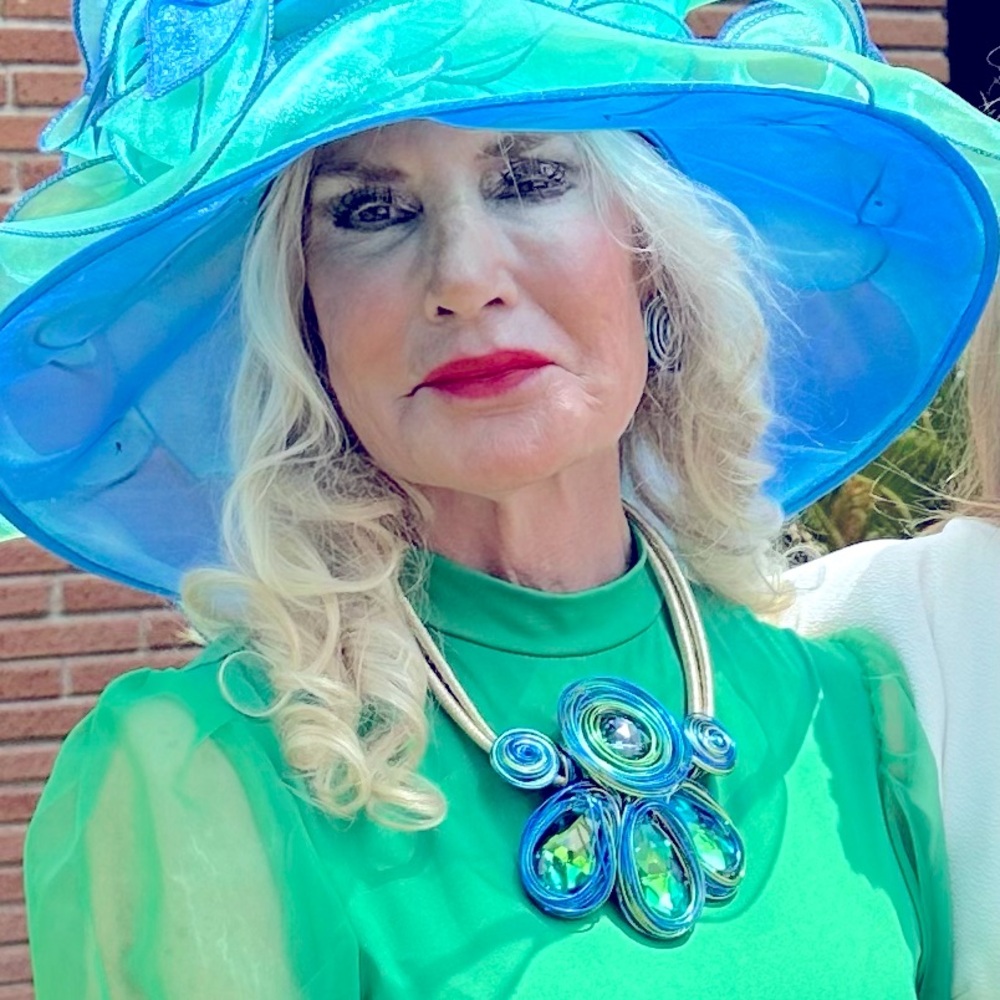 Meet your Posher, Lynn